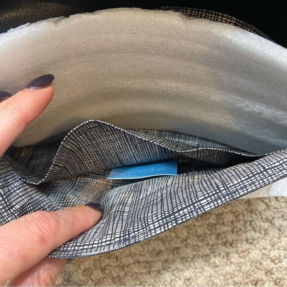 Brand new with Tags MMS Design Studio Silver Holographic Convertible‎ Bag - Picture 14 of 15